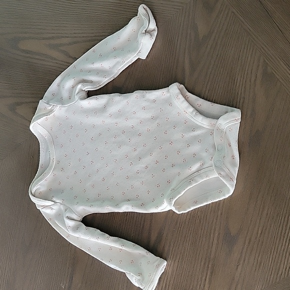 0 To 3 Oneise Set - Picture 6 of 6